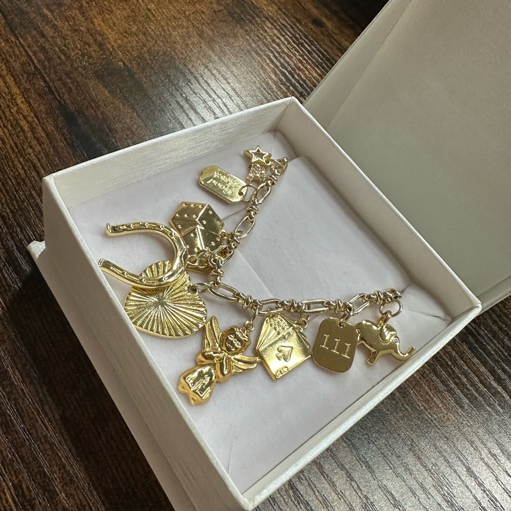 Authentic Coastal Caviar charm necklace “The Lucky Girl” W/ BOX! Offers welcome!